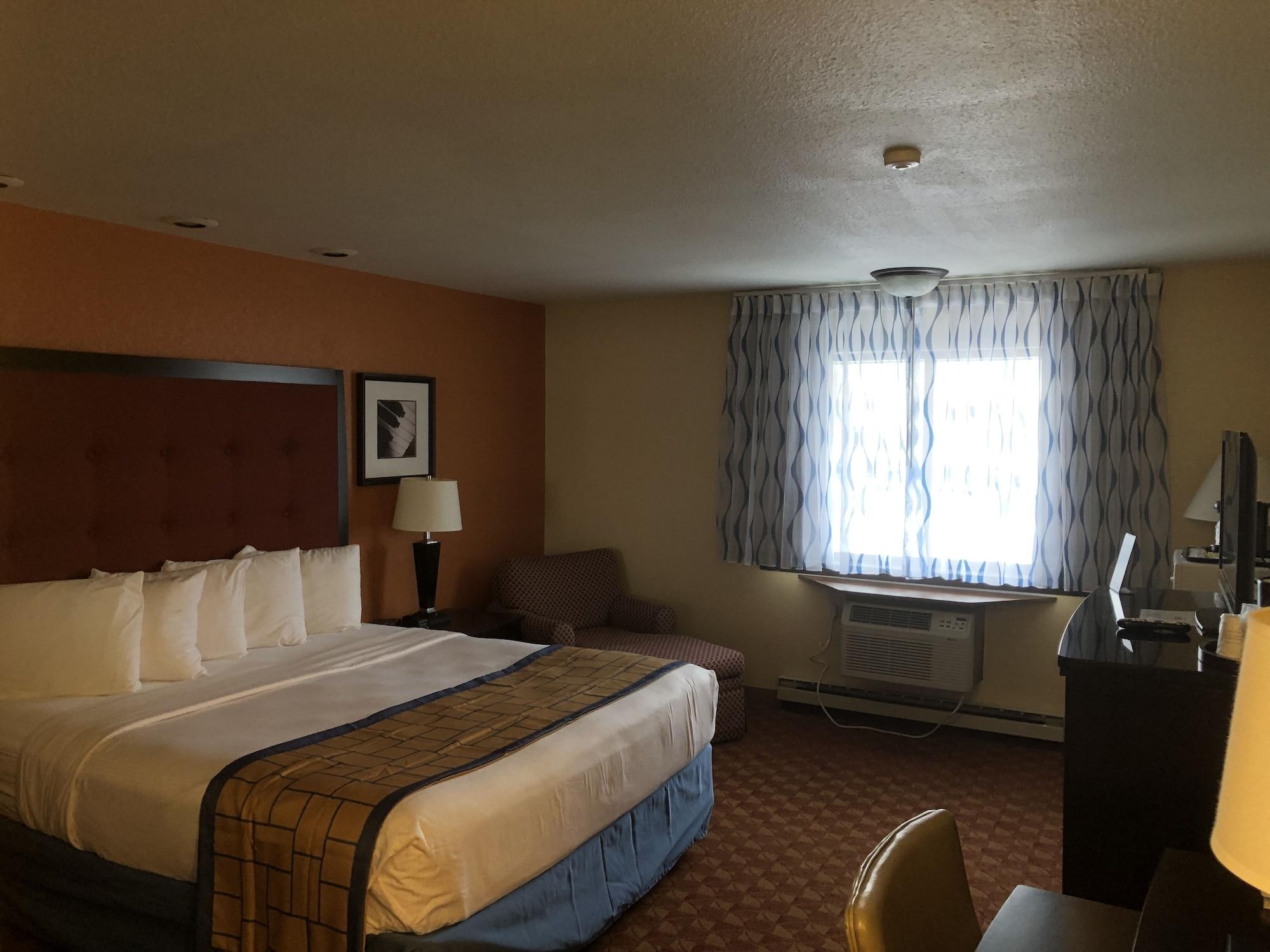 Days Inn & Suites By Wyndham Stevens Point Dış mekan fotoğraf