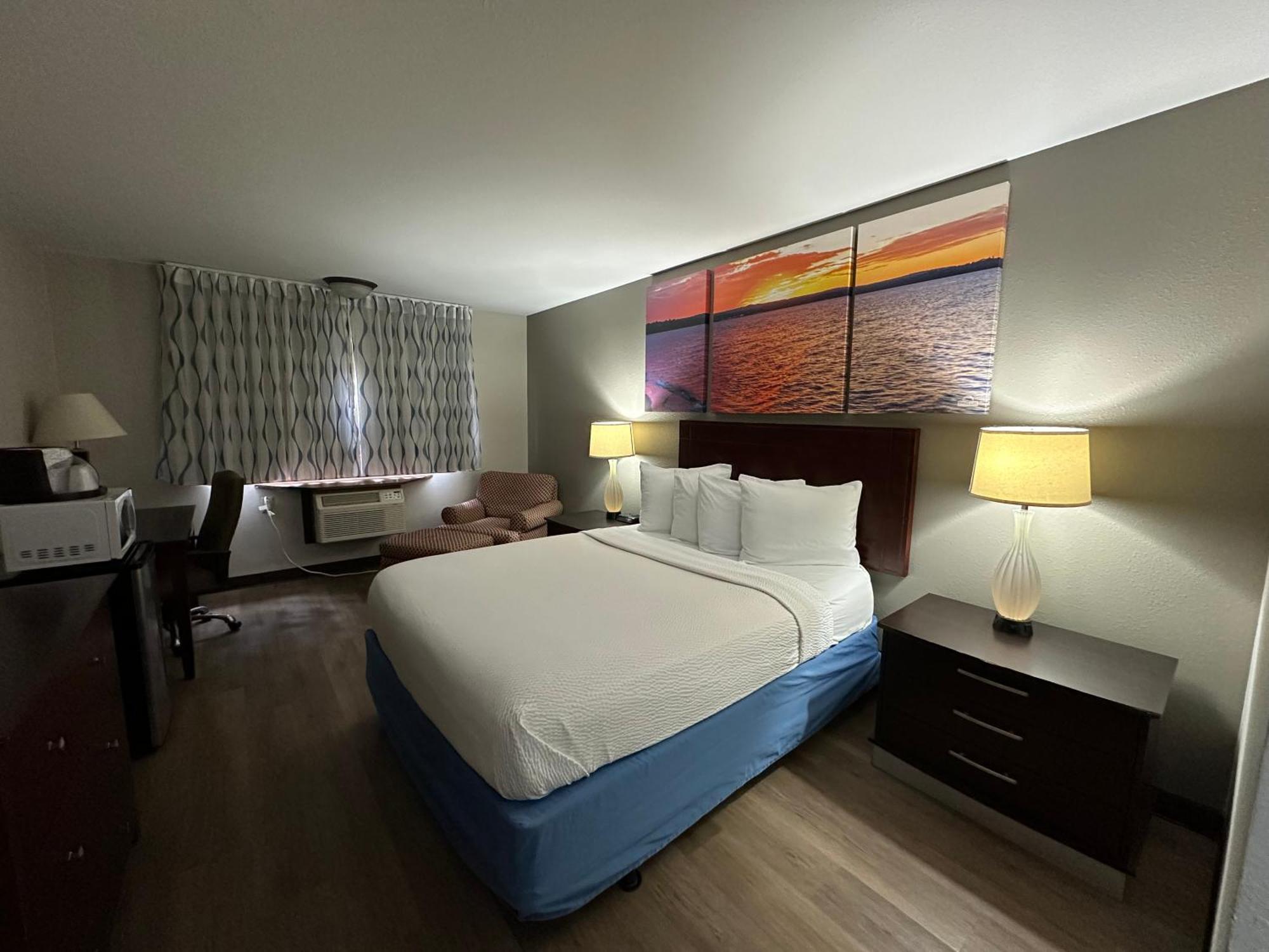 Days Inn & Suites By Wyndham Stevens Point Dış mekan fotoğraf