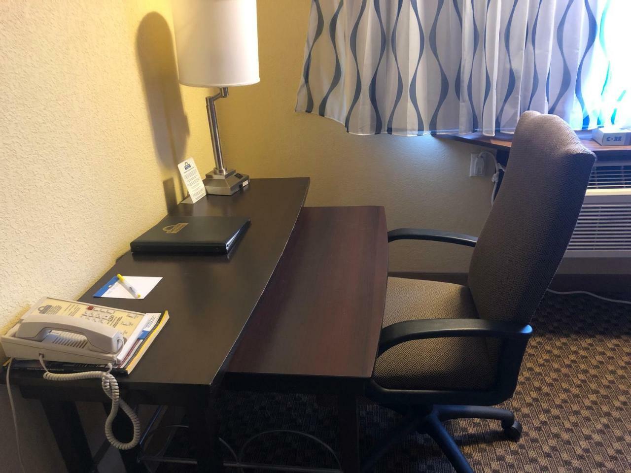Days Inn & Suites By Wyndham Stevens Point Dış mekan fotoğraf